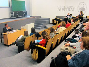 Universidad-Austral-Instituto-Ciencias-Familia-jornada-ancianidad